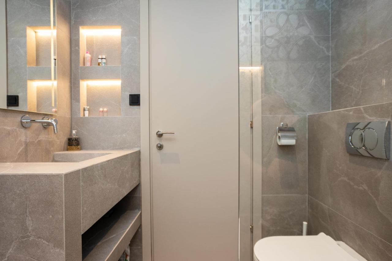 Elegance Apartment 2 Bedroom Suites Thessaloniki Exterior photo