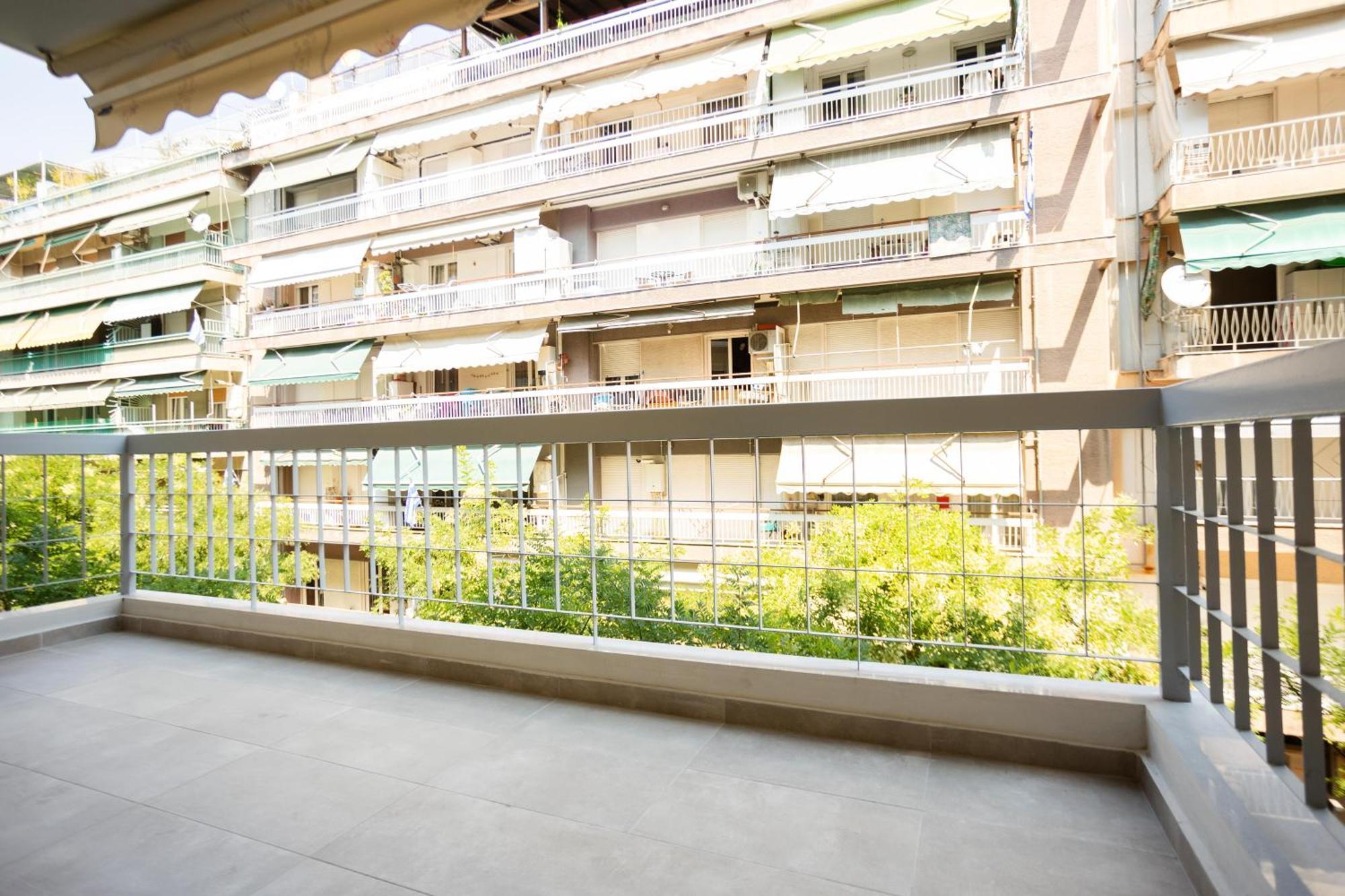Elegance Apartment 2 Bedroom Suites Thessaloniki Exterior photo